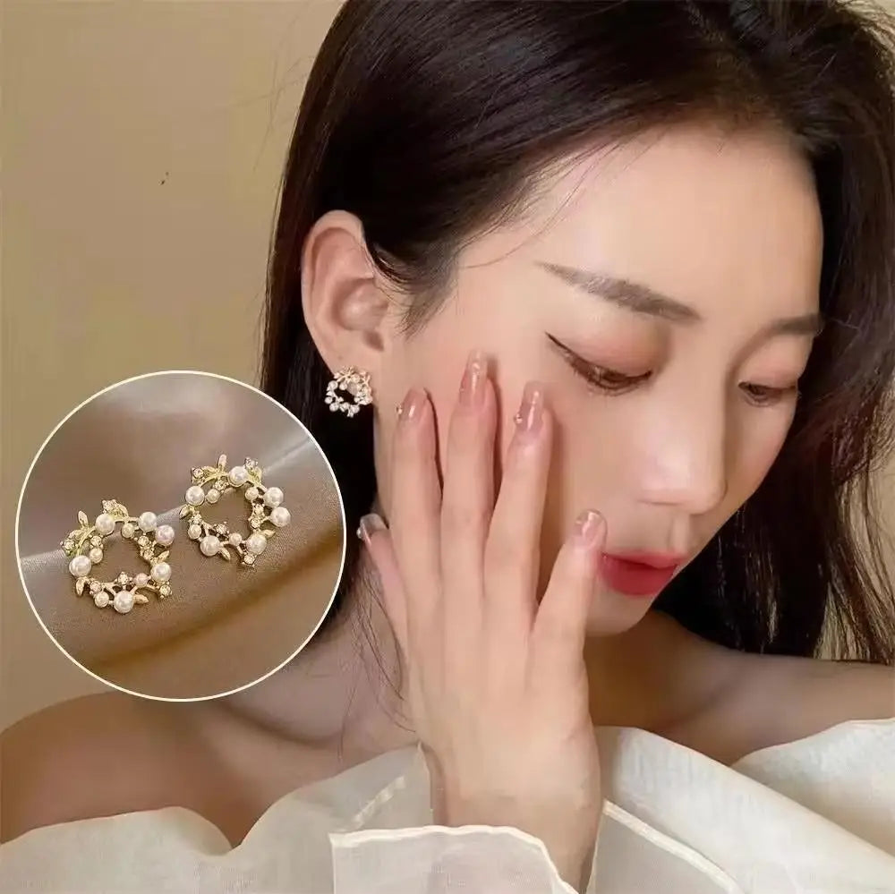 925 Silver Needle Korean Fashion Crystal Heart Earrings For Women Jewelry 2025 Trending New Luxury Women's Hoop Earrings Brincos
